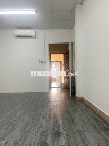 Cho thuê nhà nguyên căn 1T3L – Đường nhựa 8m, 4A Đồng Xoài, 5’ ra TSN"