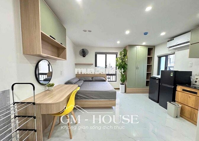 studio cửa sổ trời full nội thất