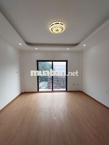 🏡 NHỈNH 4 TỶ CÓ NHÀ ĐÔNG LA HOÀI ĐỨC – Ô TÔ ĐỖ CỬA – 3 PN MASTER