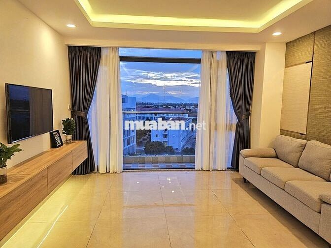 Bán CC Quang Nguyễn  3,5 tỷ, 70m2, 2PN, 2WC, đẹp xuất sắc