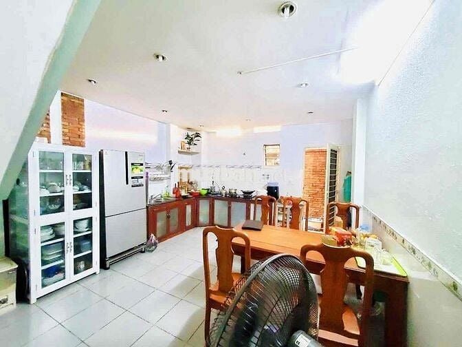 🏡NHÀ 3 TẦNG BTCT - 52m2 - NGANG HƠN 4m - NGAY BẾN XE MIỀN ĐÔNG