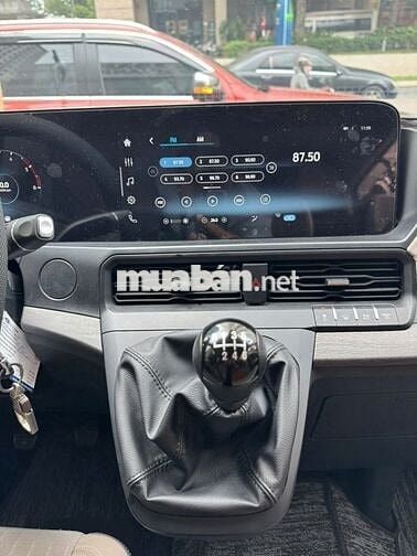 Ford Transit 2024 Premium +18 - 11000 km