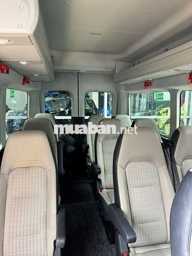 Ford Transit 2024 Premium +18 - 11000 km