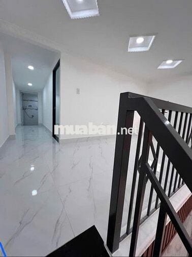 Nhà gác lừng 50m2 Bán Chỉ 725tr có SHR Tân Hiệp Hóc Môn. gọi ngay em !