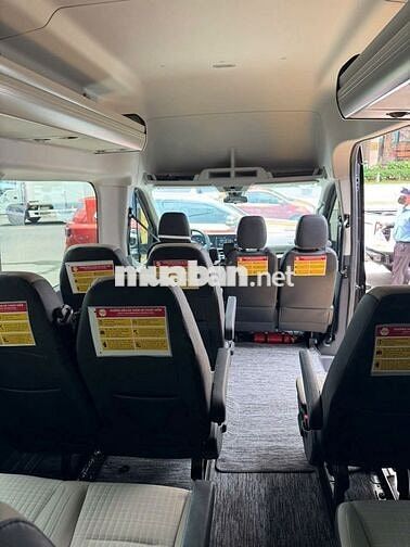 Ford Transit 2024 Premium +18 - 11000 km