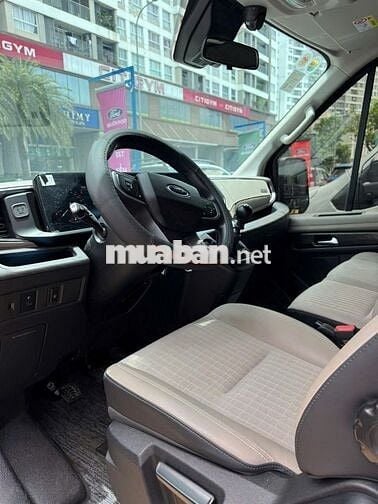 Ford Transit 2024 Premium +18 - 11000 km