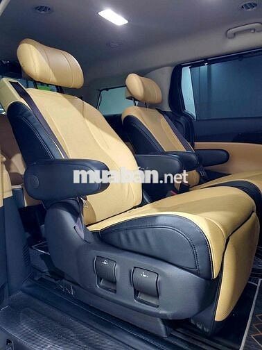Kia Carnival 2022 2.2D Premium 8 chỗ - 65000 km
