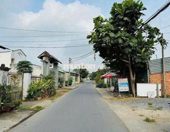 BÁN NGỘP LÔ ĐẤT SÁT KCN TÂN PHÚ TRUNG DT 180m2/ 350tr SHR