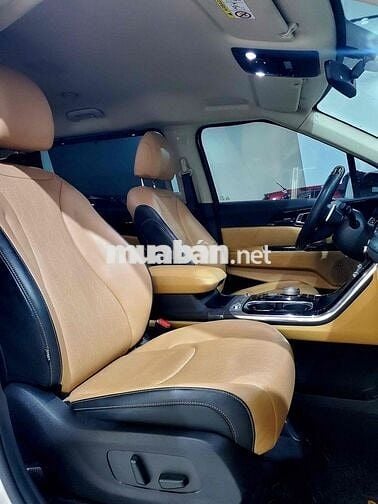 Kia Carnival 2022 2.2D Premium 8 chỗ - 65000 km