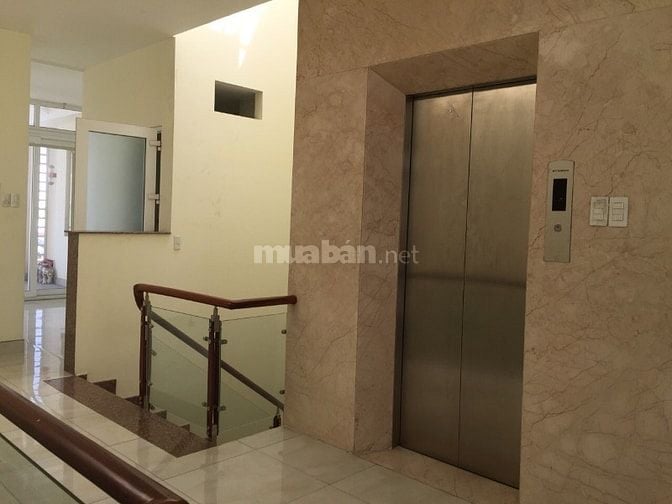 Nhà nguyên căn cho thuê làm văn phòng, mặt tiền Ngô Thị Bì (D4 cũ)