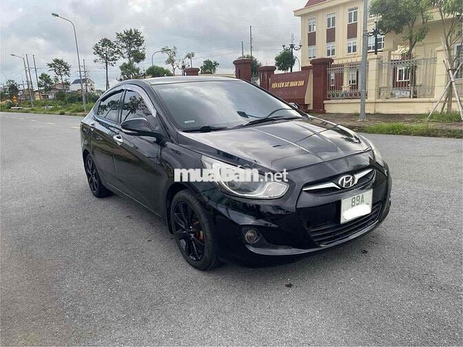 Hyundai Accent 2012 1.4 AT - 150000 km