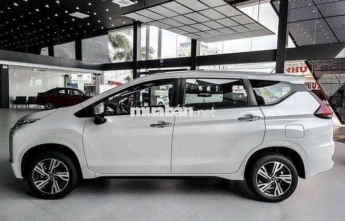 Mitsubishi Xpander 1.5 MT mới - KM:100%TB + 20tr