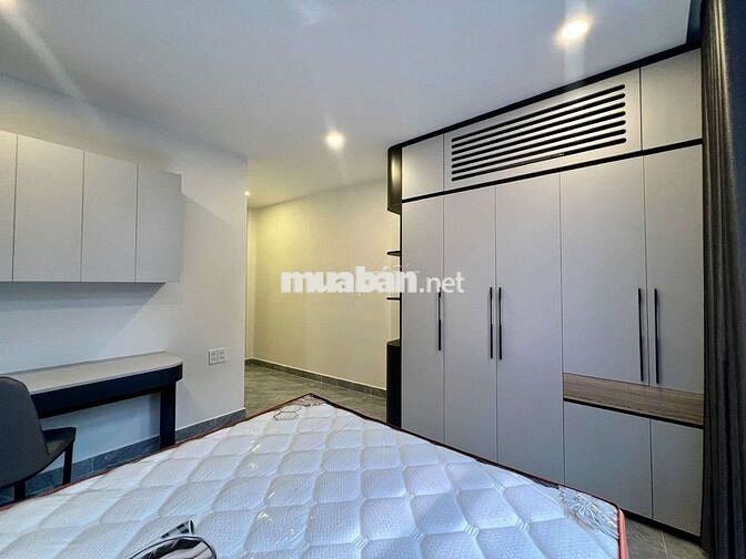 2PN FULL NT NGAY NGÃ 5 NẰM TRÊN PHẠM VĂN ĐỒNG THUẬN TIỆN DI CHUYỂN