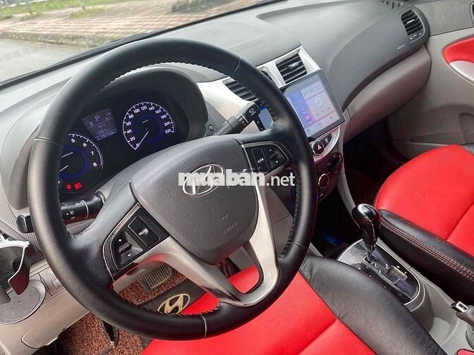 Hyundai Accent 2012 1.4 AT - 150000 km