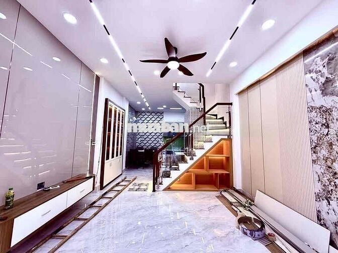 Bán nhà Quang Trung ,28m2, 2 Tầng, 2PN, hẻm ÔTÔ nhựa 5m, nhà đẹp, TLp