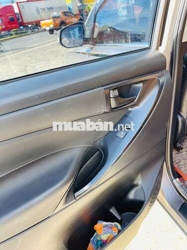 Toyota Innova 2017 2.0E siêu đẹp keng-415tr bao hs