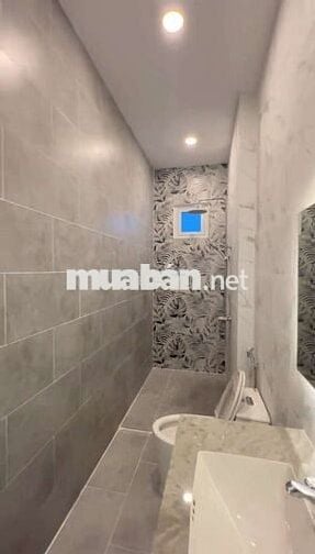 Bán nhà 1 trệt 1 lầu sổ hồng riêng công gần KCN