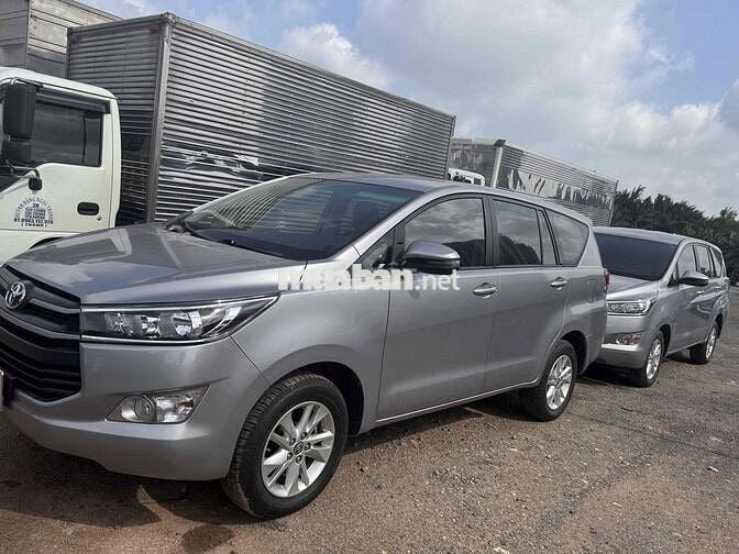 Toyota Innova 2006 G - 57000 km