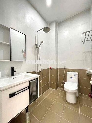 CHDV bancon gần chợ Bà Chiểu, ĐH VLU, ẩm thực Phan Xích Long Phú Nhuận