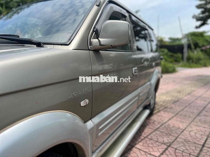 Mitsubishi Jolie 2005