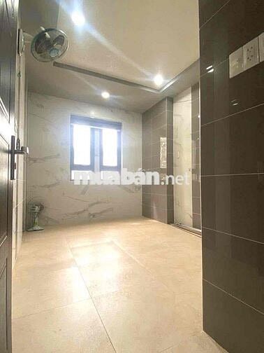 Căn Hộ 2 Phòng Ngủ Mặt Tiền Đường Nguyễn Thái Sơn