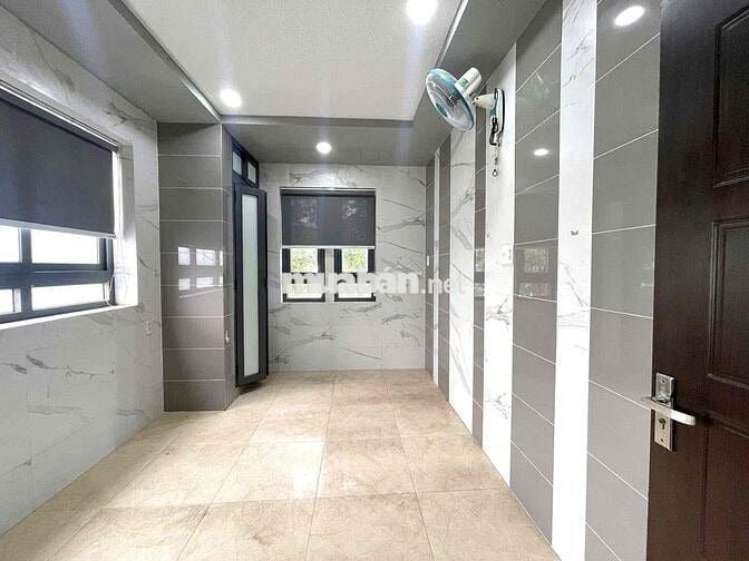 Căn Hộ 2 Phòng Ngủ Mặt Tiền Đường Nguyễn Thái Sơn