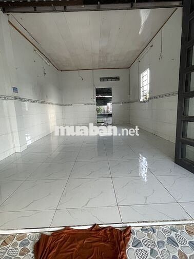 Nhà bán chính chủ, cách ngã 4 Ng.V.Linh + QL50 đúng 2km.