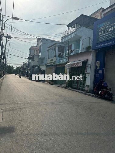 Bán nhà mặt tiền Đông Hưng Thuận 11, 5x20m, 1 lầu, Q12. 9ty480tr