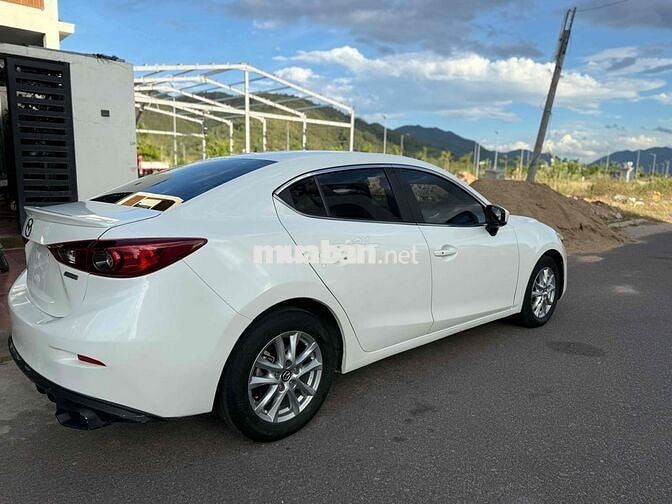 Mazda 3 2018 1.5 AT Sedan - 80000 km