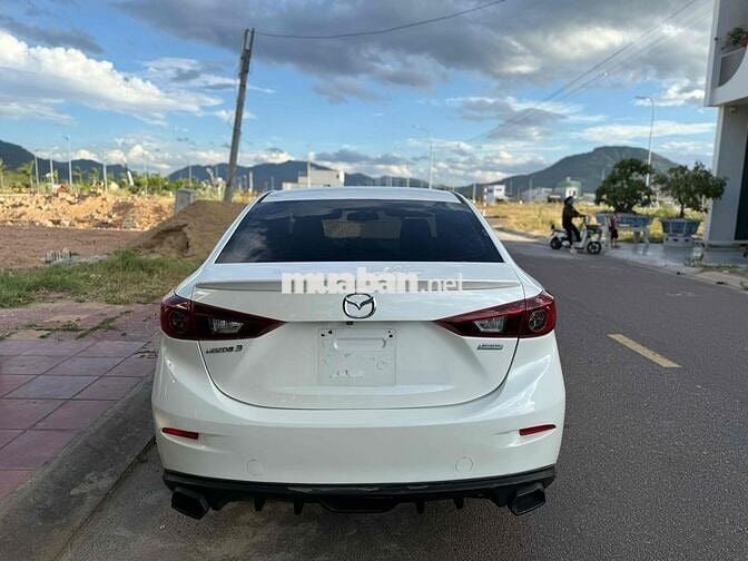 Mazda 3 2018 1.5 AT Sedan - 80000 km
