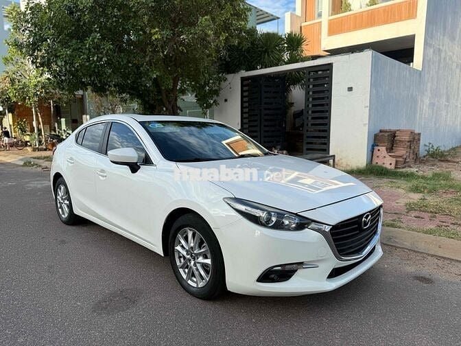 Mazda 3 2018 1.5 AT Sedan - 80000 km