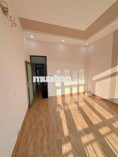 NHÀ ĐẸP 2 TẦNG, HẺM XE HƠI, DT (4X11)M2, GIÁP TÂN PHÚ, 5,1 TỶ CÒN TL