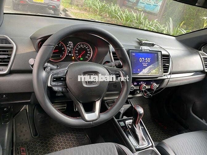 City 2022 RS - 12000 km lướt