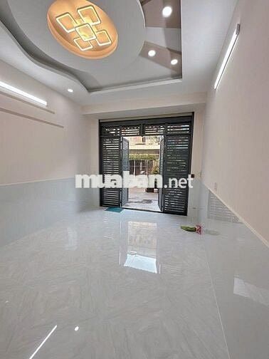 NHÀ ĐẸP 2 TẦNG, HẺM XE HƠI, DT (4X11)M2, GIÁP TÂN PHÚ, 5,1 TỶ CÒN TL
