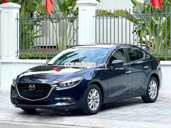 Mazda 3 2018 1.5 AT Sedan - 76000 km
