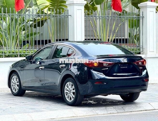Mazda 3 2018 1.5 AT Sedan - 76000 km