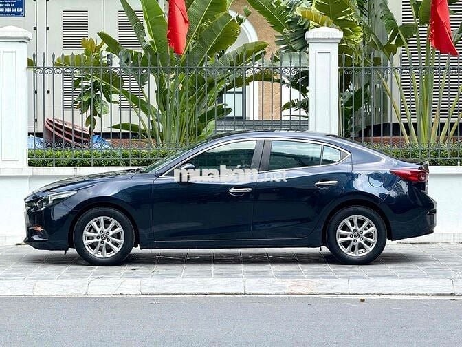 Mazda 3 2018 1.5 AT Sedan - 76000 km
