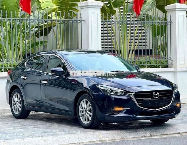 Mazda 3 2018 1.5 AT Sedan - 76000 km