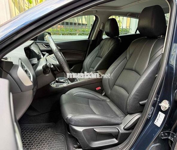 Mazda 3 2018 1.5 AT Sedan - 76000 km