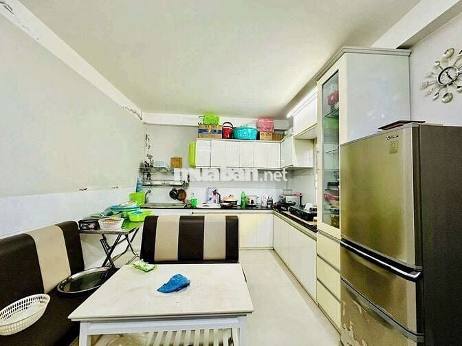 BÁN NHÀ MẶT TIỀN TRỤC CHÍNH KHU DÂN CƯ PHƯỜNG 9 (TẶNG NỘI THẤT)