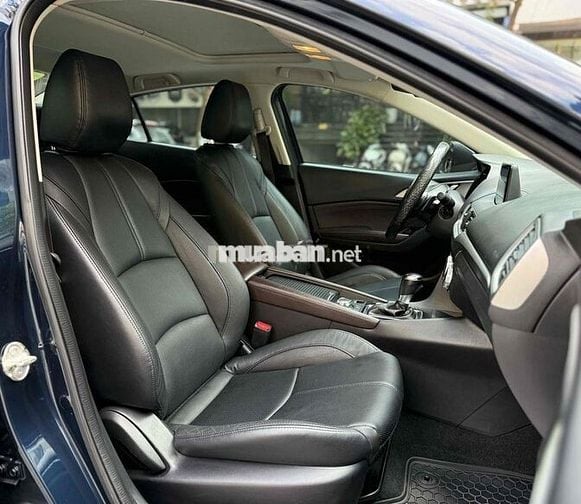 Mazda 3 2018 1.5 AT Sedan - 76000 km