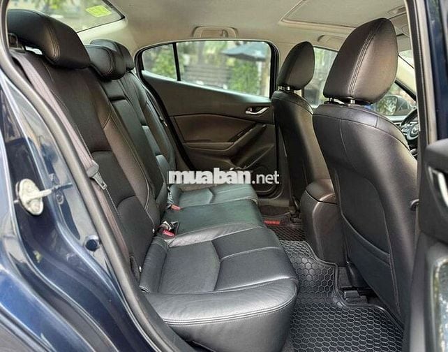 Mazda 3 2018 1.5 AT Sedan - 76000 km
