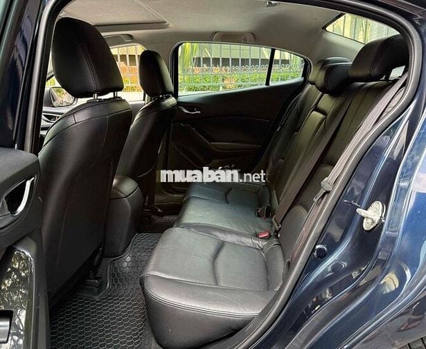 Mazda 3 2018 1.5 AT Sedan - 76000 km