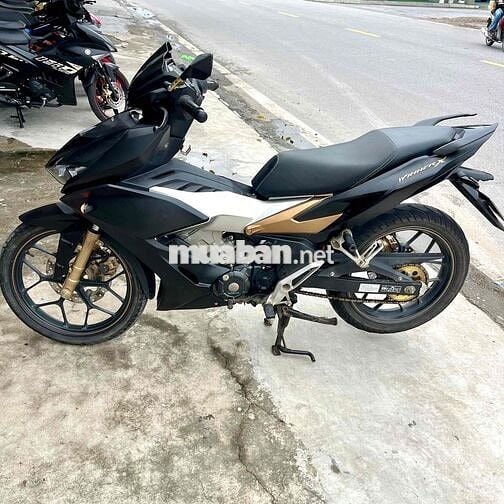 cần bán winner v2 hỗ trợ trả góp