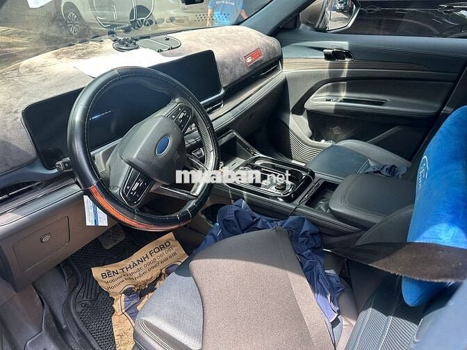 Ford Territory Titanium 2023 bảo hành 2026 vay 70%