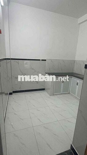 Nhà hxh 3x10, T3LSt, 5PN, 3WC, NT cơ bản, Nguyễn Đình Chính, Phú Nhuận