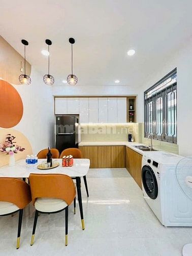 Bán mặt tiền chợ , đường 5m có lề, 60M NHÀ VUÔNG VỨC 2,75 TỶ THƯƠNG LƯ