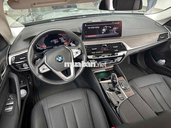 BMW 5 Series 520i Ưu Đãi Cực Khủng !!!