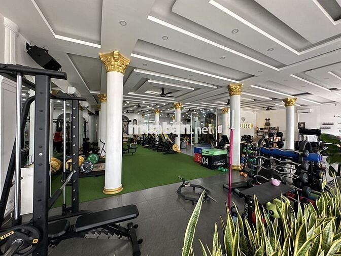 BÁN TOÀ NHÀ MẶT TIỀN ĐƯỜNG LÊ BÌNH