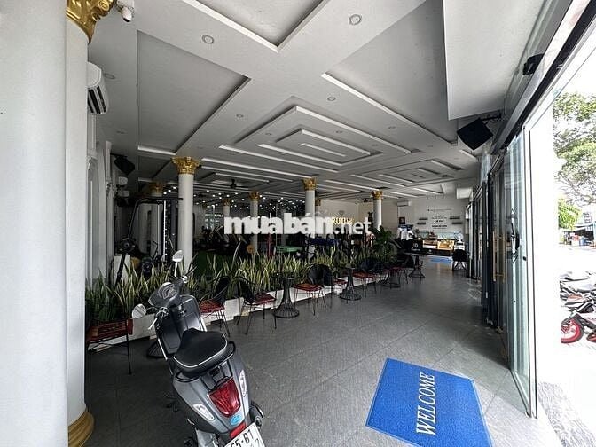 BÁN TOÀ NHÀ MẶT TIỀN ĐƯỜNG LÊ BÌNH